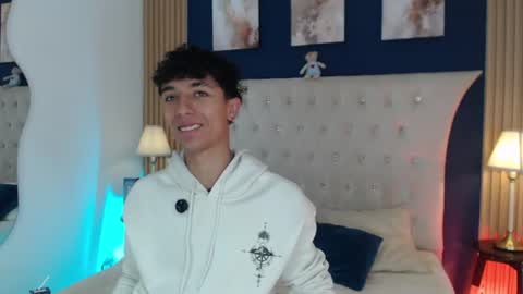 Snapshot of aiden_rivers_ chatting on 08.03.26 Aiden online show from 08.03.26