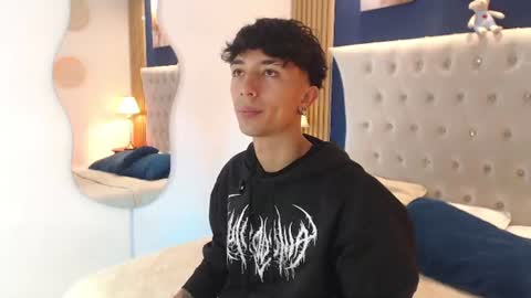 Snapshot of aiden_rivers_ chatting on 08.06.26 Aiden online show from 08.06.26