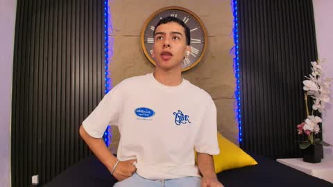 Snapshot of aiden_royce chatting on 04.04.26 aiden_royce online show from 04.04.26