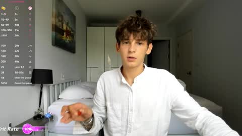 Snapshot of aiko_miracle chatting on 11.04.25 birthday here online show from 11.04.25