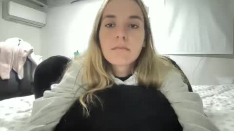 Aile online show from 12.15.24