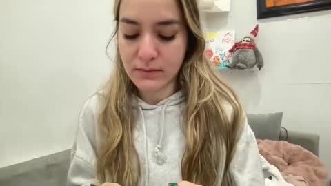 Aile online show from 01.25.25