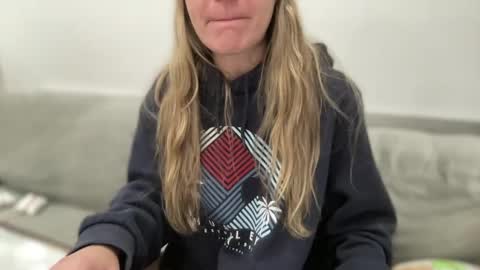 Aile online show from 01.29.25