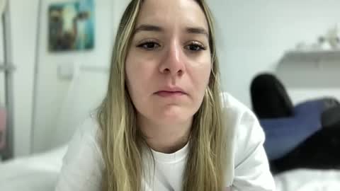 Aile online show from 03.11.25