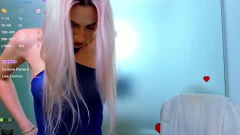 Snapshot of aileen_williams chatting on 11.11.25 Allie online show from 11.11.25