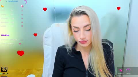 Snapshot of aileen_williams chatting on 11.14.25 Allie online show from 11.14.25