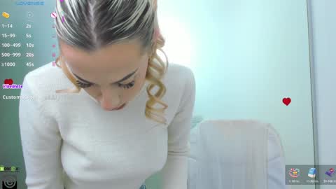 Snapshot of aileen_williams chatting on 11.28.25 Allie online show from 11.28.25