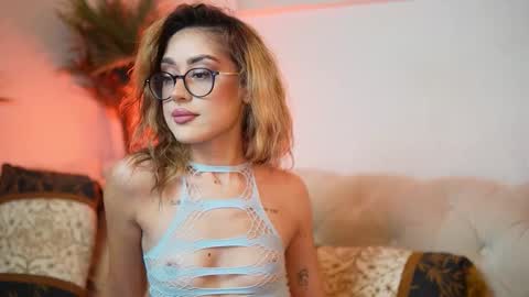  Aileen  online show from 12.04.25