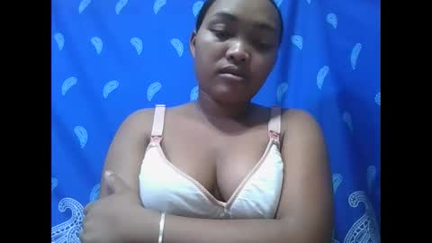 Snapshot of aimealdy chatting on 12.19.25 aimealdy online show from 12.19.25