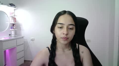 Snapshot of aineangeel chatting on 12.19.25 AINE online show from 12.19.25