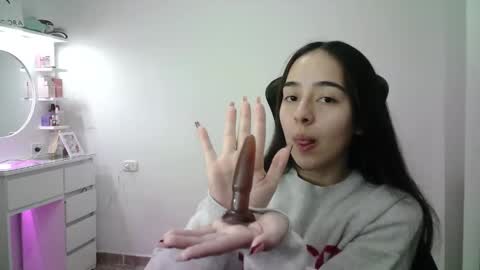 Snapshot of aineangeel chatting on 01.10.26 AINE online show from 01.10.26