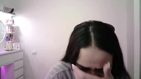 Snapshot of aineangeel chatting on 02.11.26 AINE online show from 02.11.26