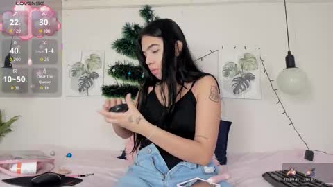 Ainoa  online show from 12.13.25