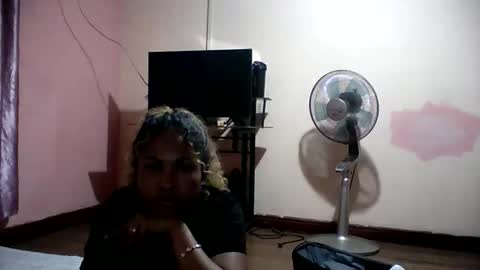 Snapshot of airah20302 chatting on 03.29.26 airah20302 online show from 03.29.26