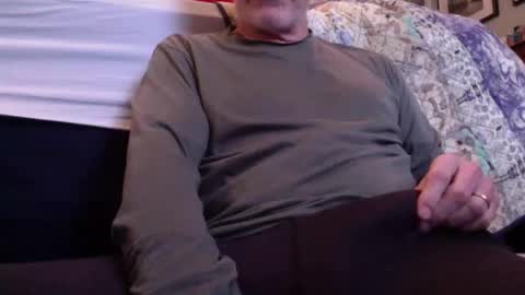 Snapshot of airier chatting on 12.17.25 airier online show from 12.17.25