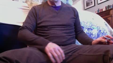 Snapshot of airier chatting on 12.18.25 airier online show from 12.18.25