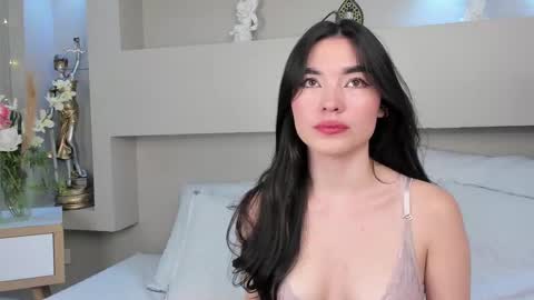 airi  online show from 03.10.25