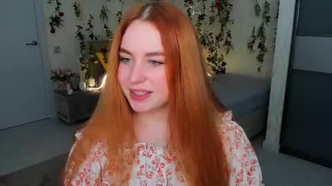 Snapshot of airysilhouette chatting on 11.14.25 Louise online show from 11.14.25