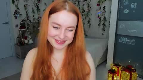 Snapshot of airysilhouette chatting on 01.08.26 Louise online show from 01.08.26