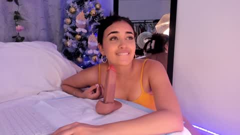 Aisha online show from 12.09.24