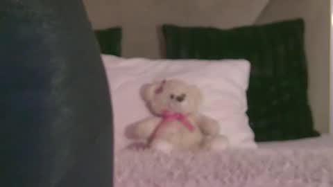 Snapshot of aisha_hummer chatting on 11.11.25 AishaHummer online show from 11.11.25