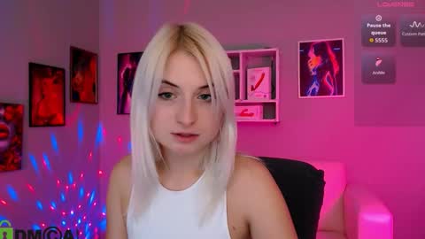 Snapshot of aisha_mell chatting on 02.05.26 aisha_mell online show from 02.05.26