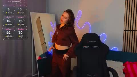 Aisha online show from 02.24.26