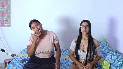 Snapshot of aisha_stacey0410 chatting on 11.12.25 aisha_stacey0410 online show from 11.12.25