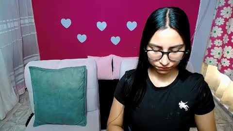 aisha_stacey0410 online show from 05.25.26