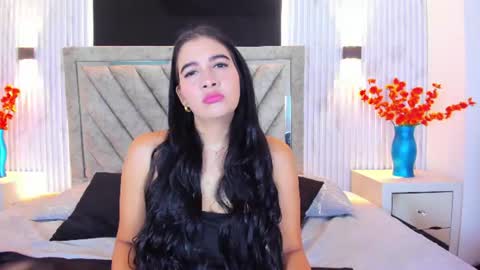 Aisha Stones online show from 07.20.26
