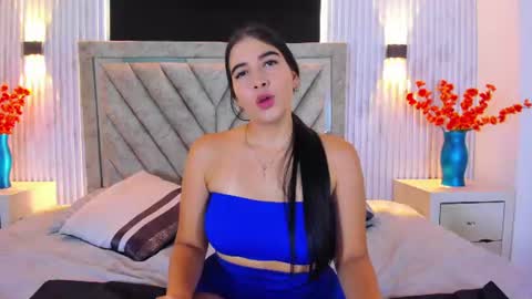 Aisha Stones online show from 07.22.26