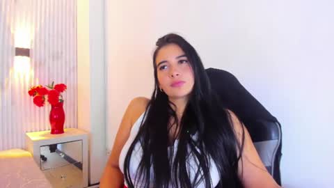 Aisha Stones online show from 07.28.26