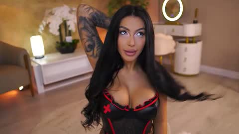 Maddy online show from 10.31.25