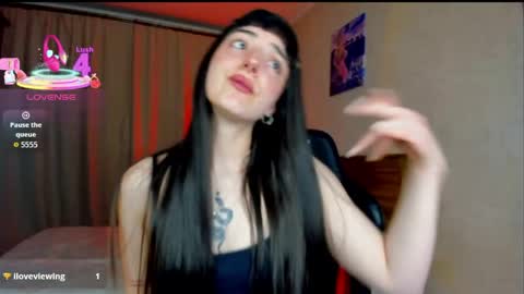 Aisha online show from 04.30.26