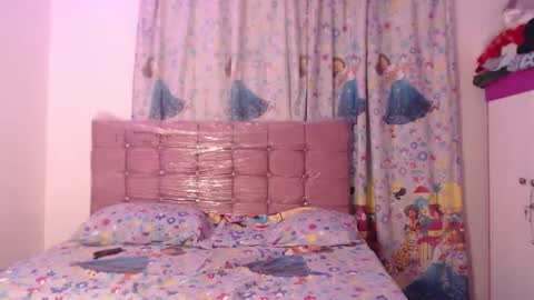 Aisha online show from 12.13.25