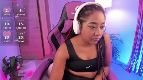 Aisha online show from 02.18.25