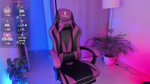 Aisha online show from 03.04.25