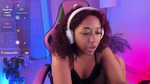 Aisha online show from 03.04.25