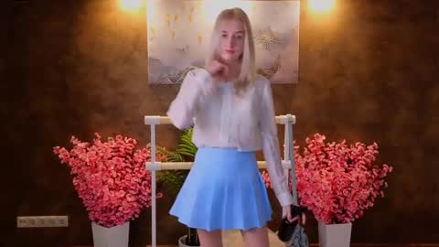 Snapshot of aishiro chatting on 02.16.25 aishiro online show from 02.16.25