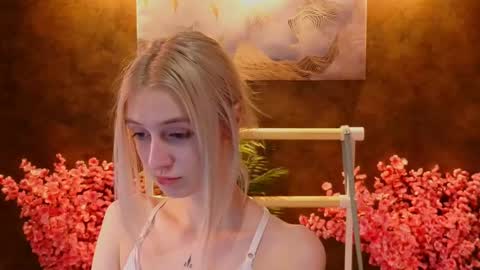 Snapshot of aishiro chatting on 02.17.25 aishiro online show from 02.17.25