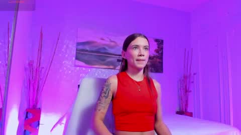 Snapshot of aitana_baker_ chatting on 10.03.25 little aitana online show from 10.03.25