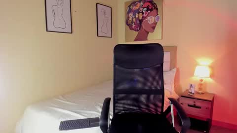 Aitana Brown online show from 02.04.25