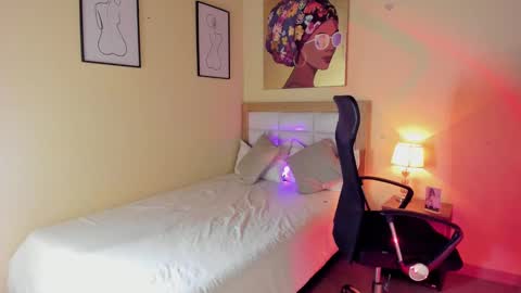 Aitana Brown online show from 02.21.25