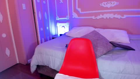 Snapshot of aitanajohns chatting on 09.10.25 Aitana online show from 09.10.25