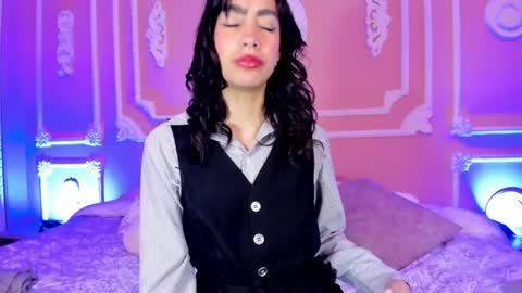 Snapshot of aitanajohns chatting on 09.18.25 Aitana online show from 09.18.25