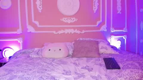 Snapshot of aitanajohns chatting on 10.14.25 Aitana online show from 10.14.25