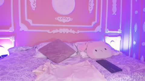 Snapshot of aitanajohns chatting on 10.17.25 Aitana online show from 10.17.25