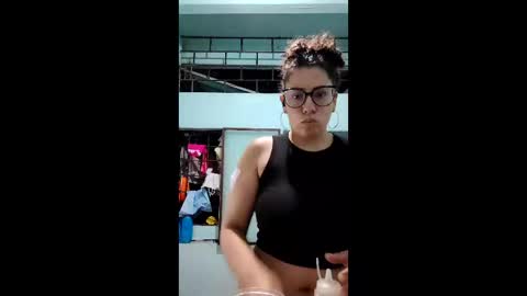 Snapshot of aixa_15 chatting on 12.18.25 Aixa Burgos online show from 12.18.25