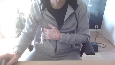 Snapshot of aixcited chatting on 02.21.26 aixcited online show from 02.21.26