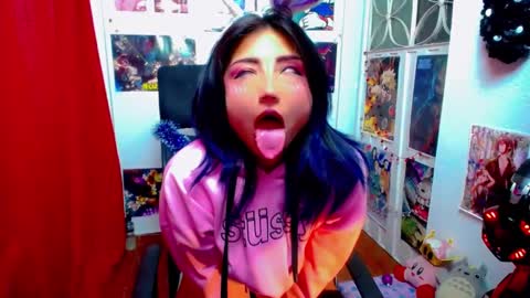 Snapshot of akai_krazna01 chatting on 01.04.25 Akai Kraz online show from 01.04.25